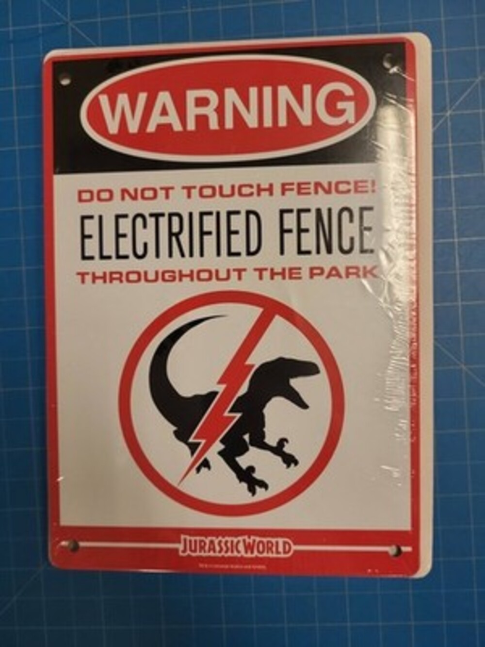 Jurassic World Electrified Fence Metal Sign Loot Crate Exclusive Decor Movie
